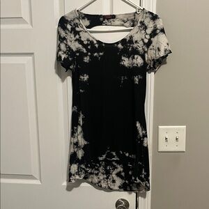 T Party Fashion Black Tie Dye Shirt with Cutout back